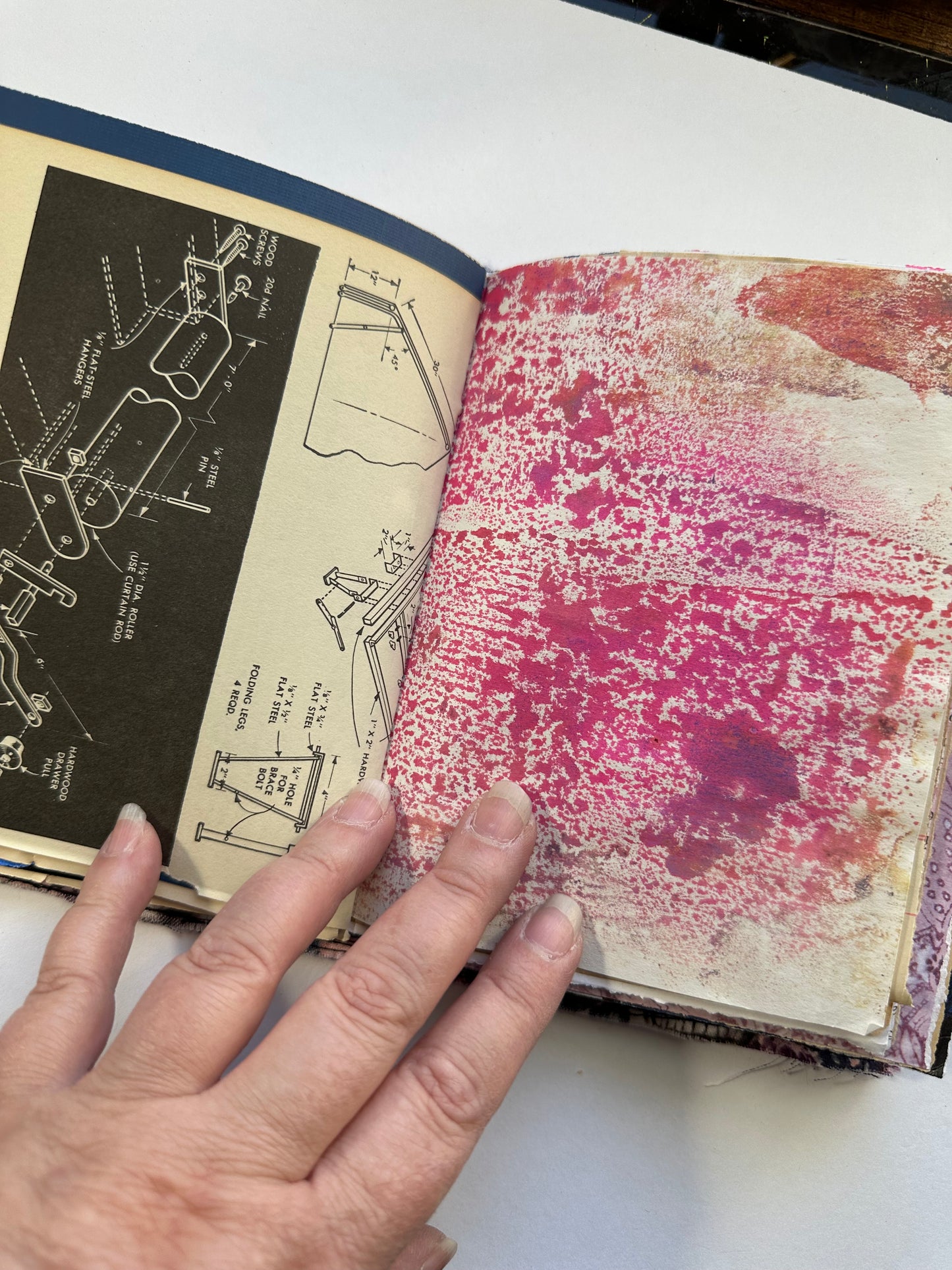 Pretty in Pink Skully Journal (2k23)