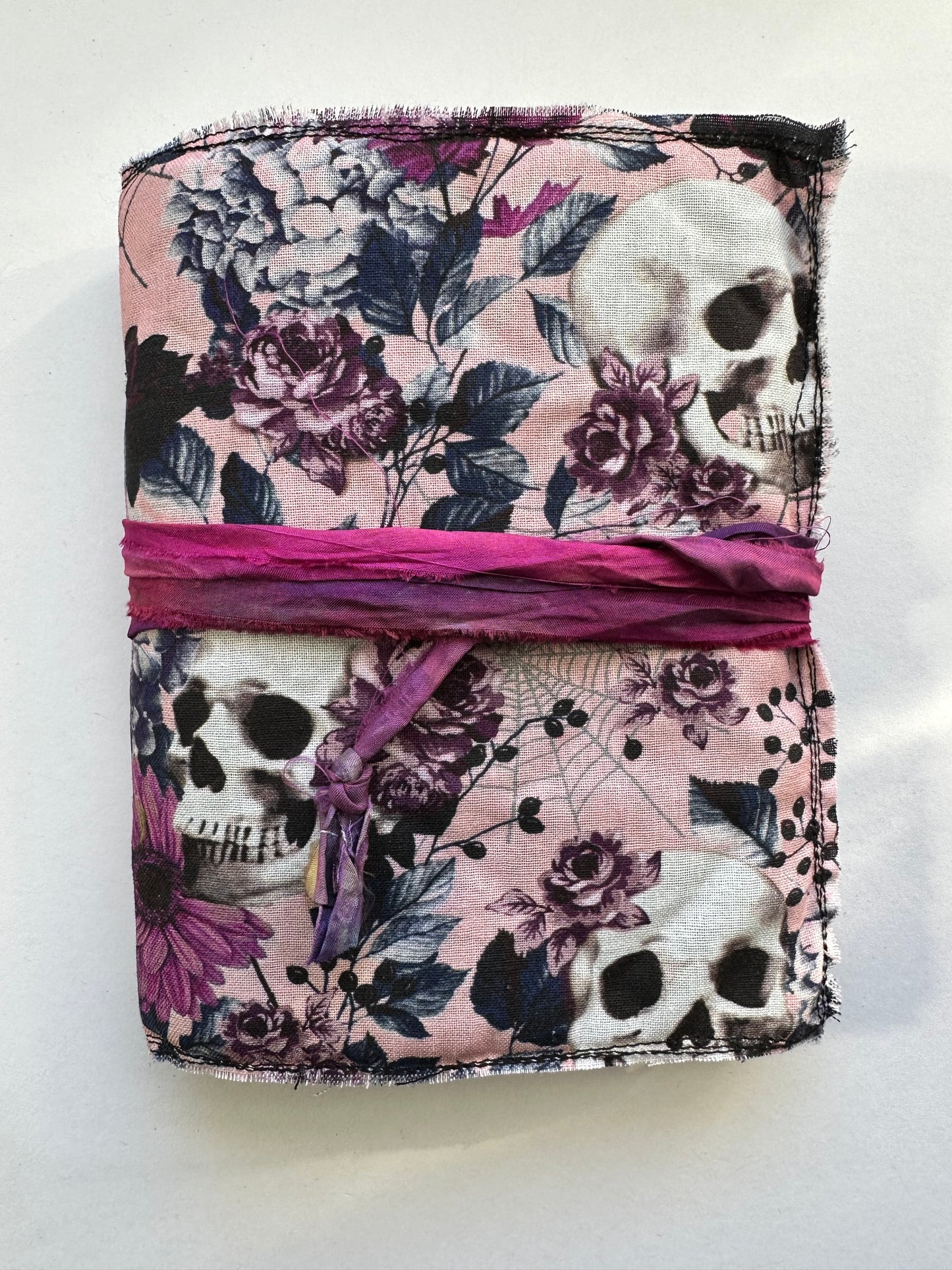 Pretty in Pink Skully Journal (2k23)