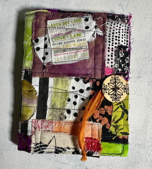 Laugh Out Loud Quilted Journal (2i24)